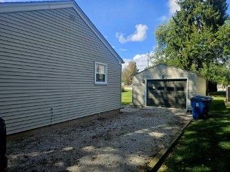 1155 Hartzell St - Photo 3 of 11