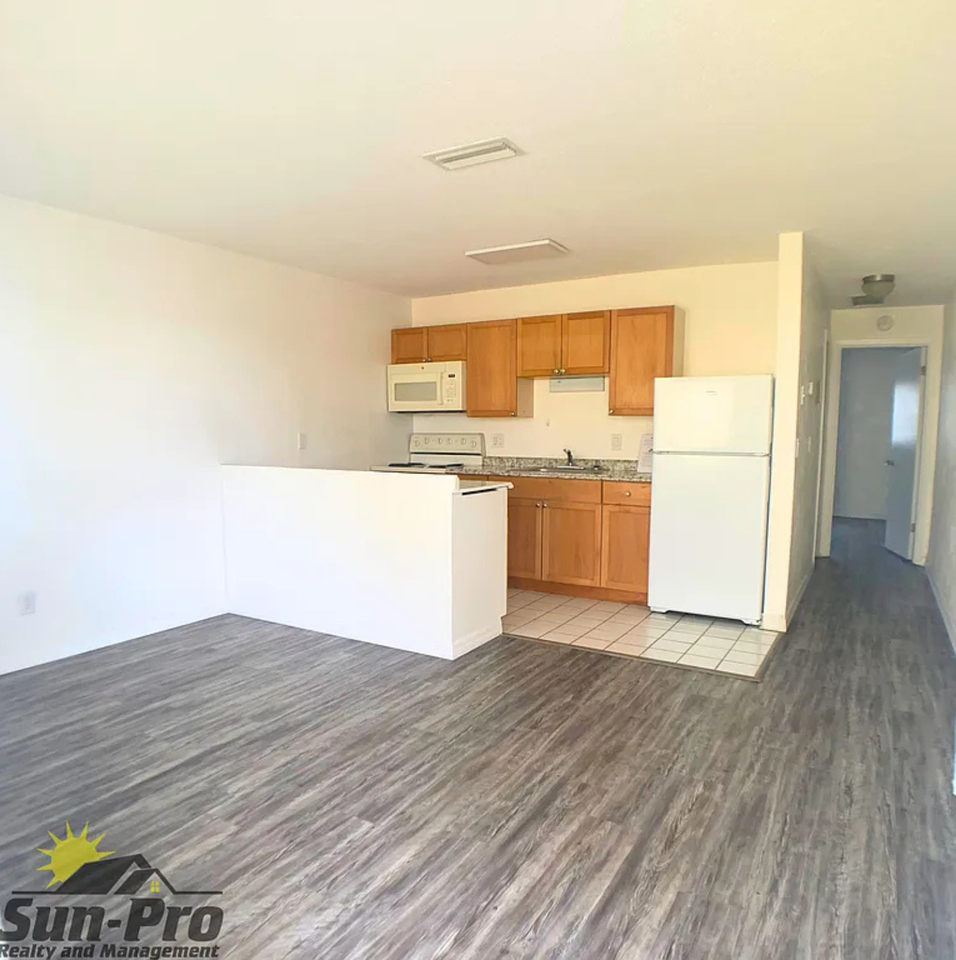 515 Silver Beach Avenue - Photo 2 of 13