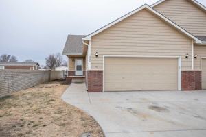 featured image of 1046 E Karla Ct