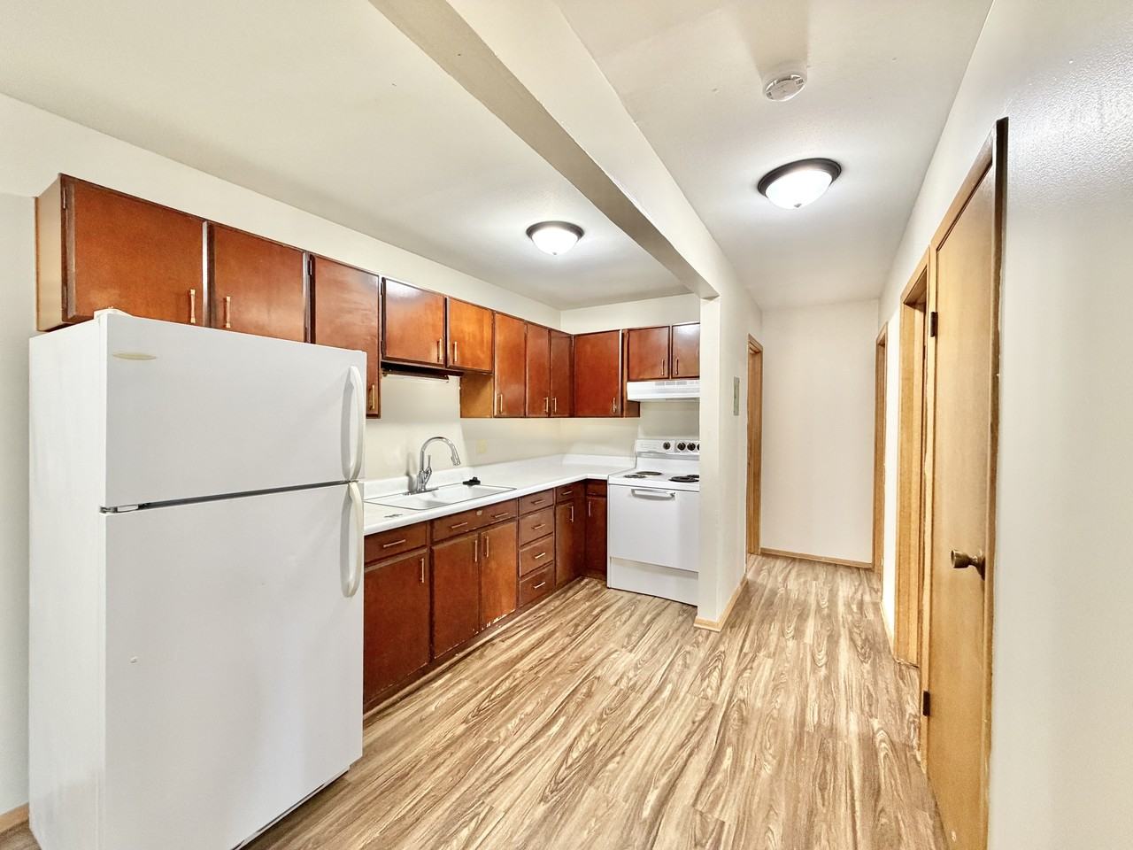 821 George Avenue - Photo 3 of 27