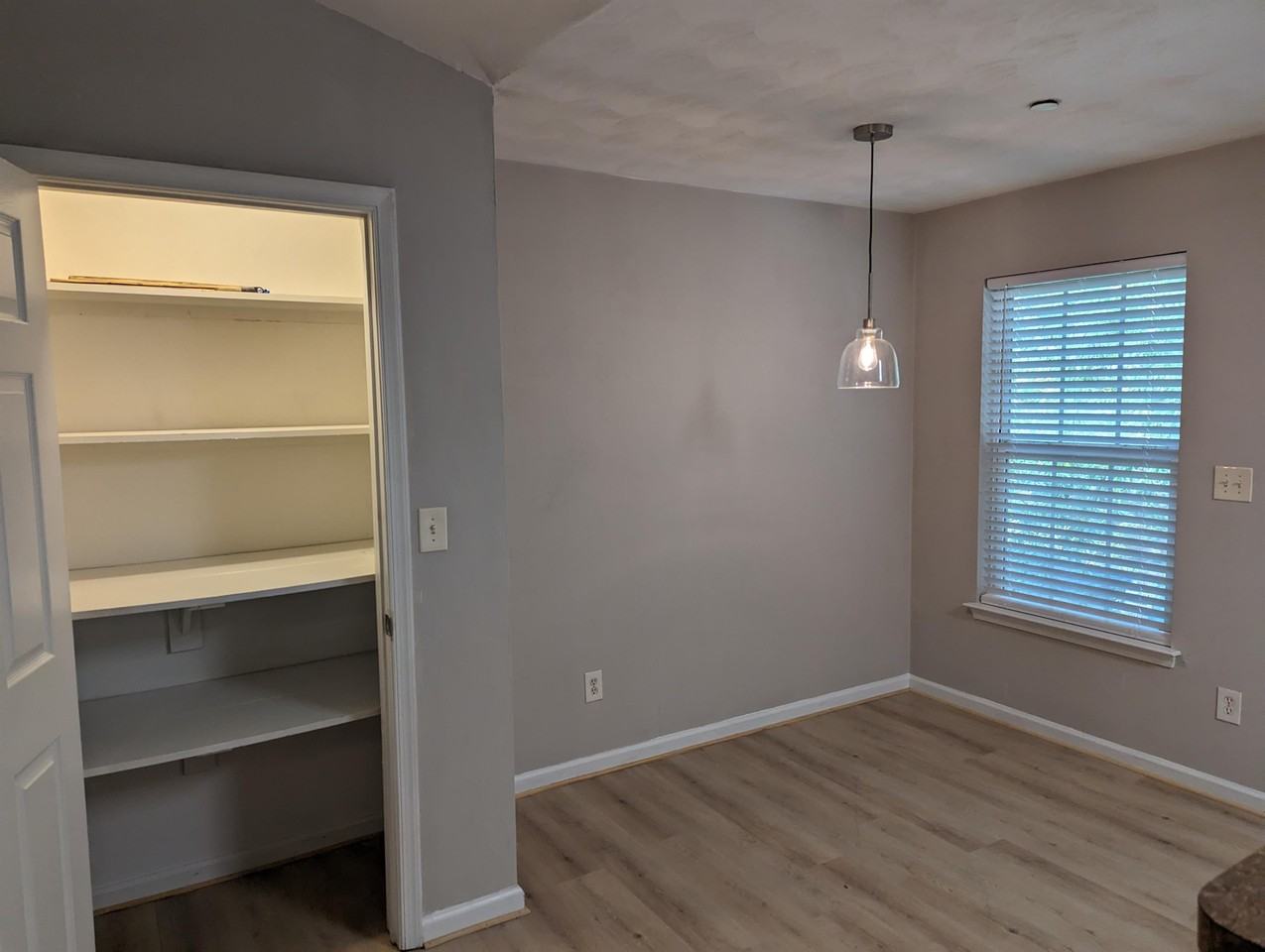 Picadilly Street 1336 - Photo 5 of 15