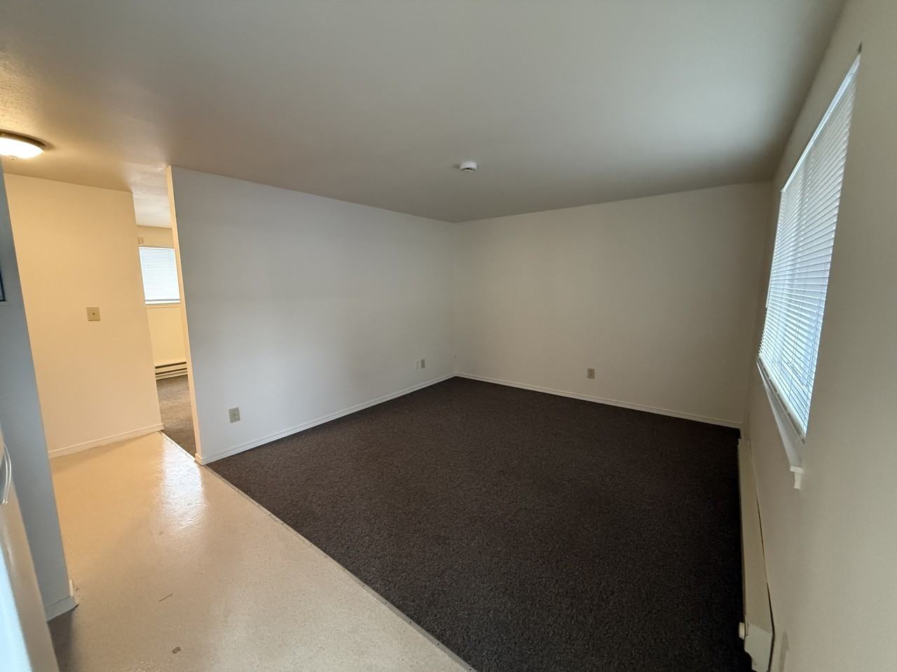 LOBDELL APARTMENTS 812 10th Street Northeast - Photo 6 of 6