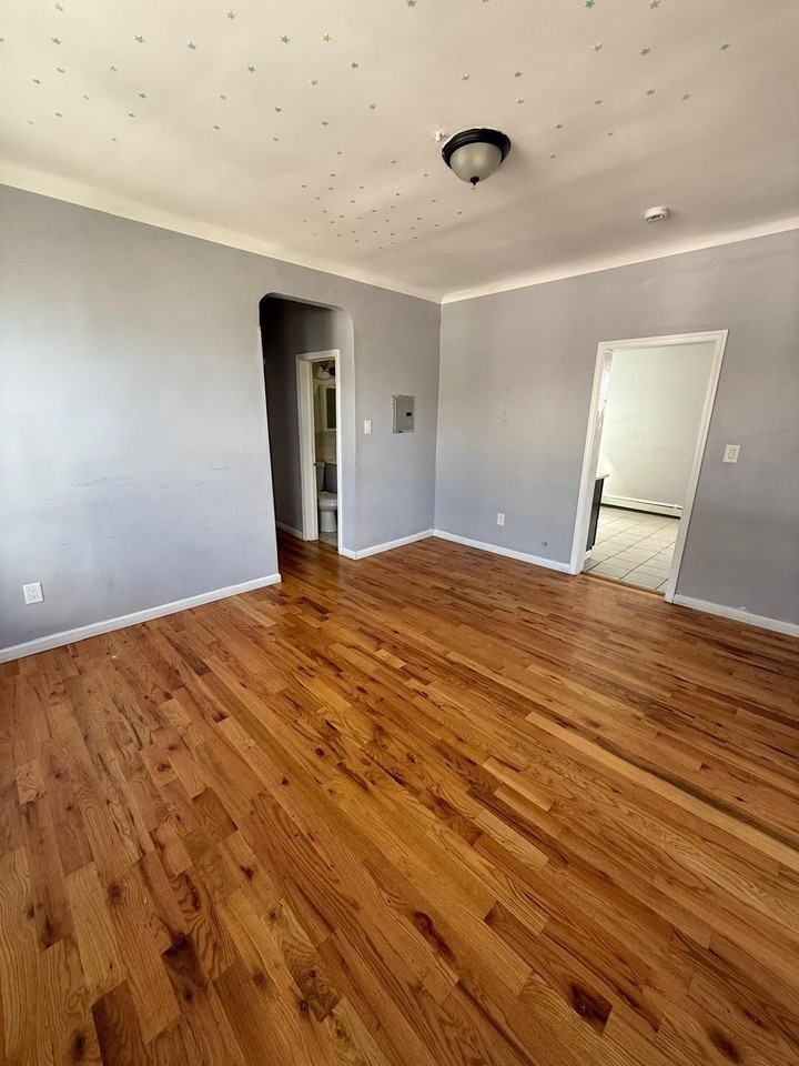 544 Grove St /NORTHEAST GROVE STREET NJ LLC - Photo 5 of 12