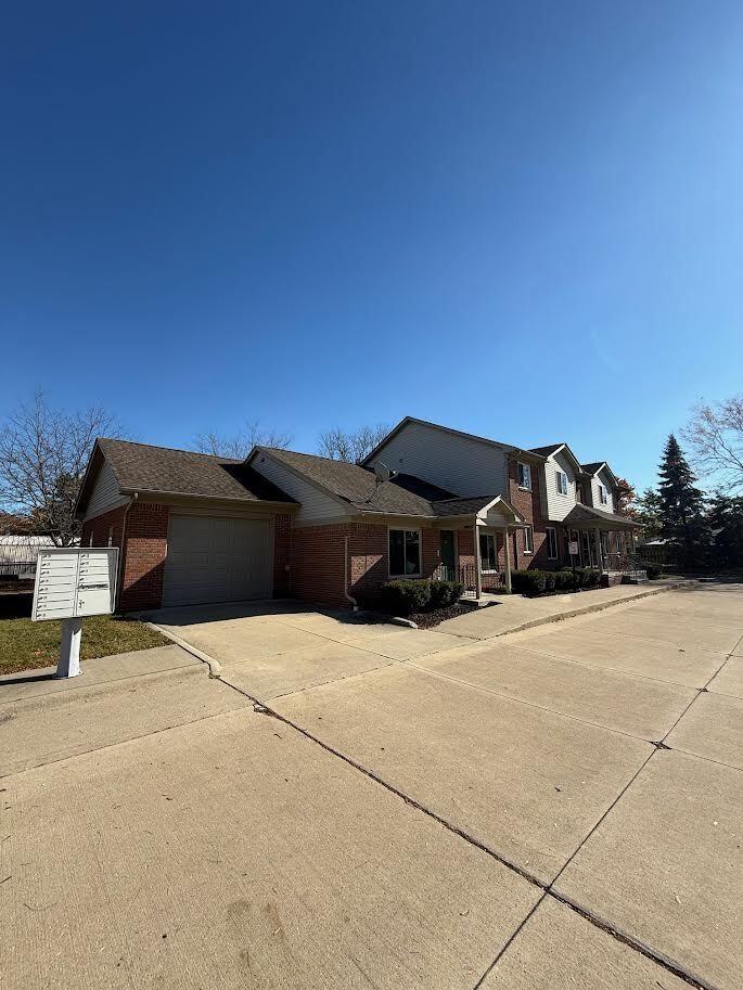 18530 East 14 Mile Road - Photo 2 of 32