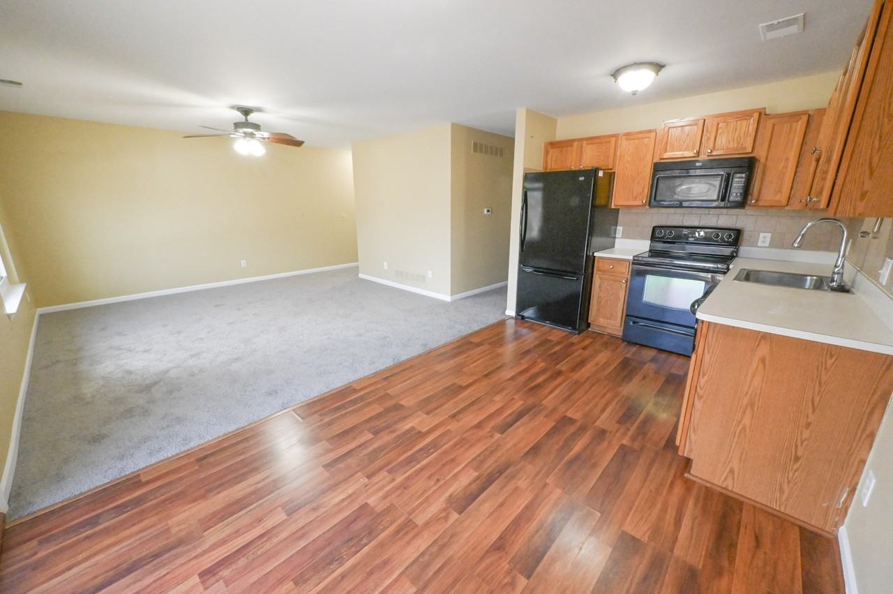 18530 East 14 Mile Road - Photo 5 of 32