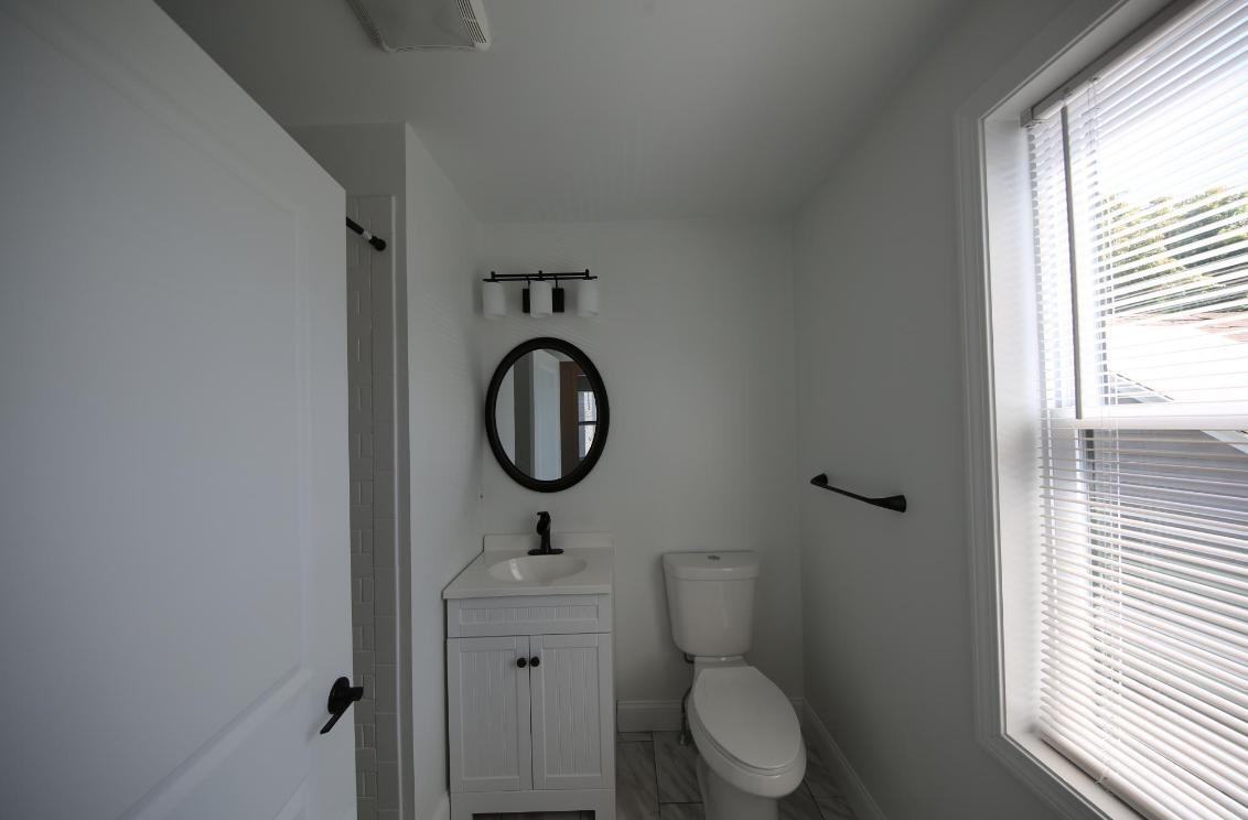 19 East Transit Street - Photo 5 of 13