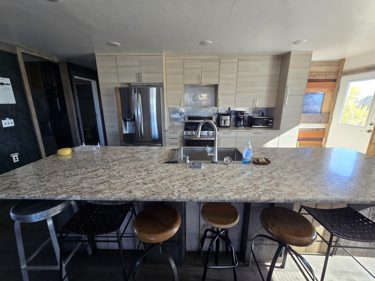 985 Ketchikan Drive - Photo 4 of 16