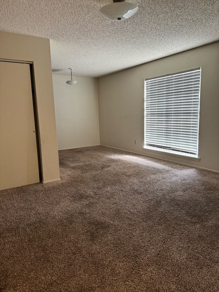 Seven Oaks - Leesville - Photo 2 of 50