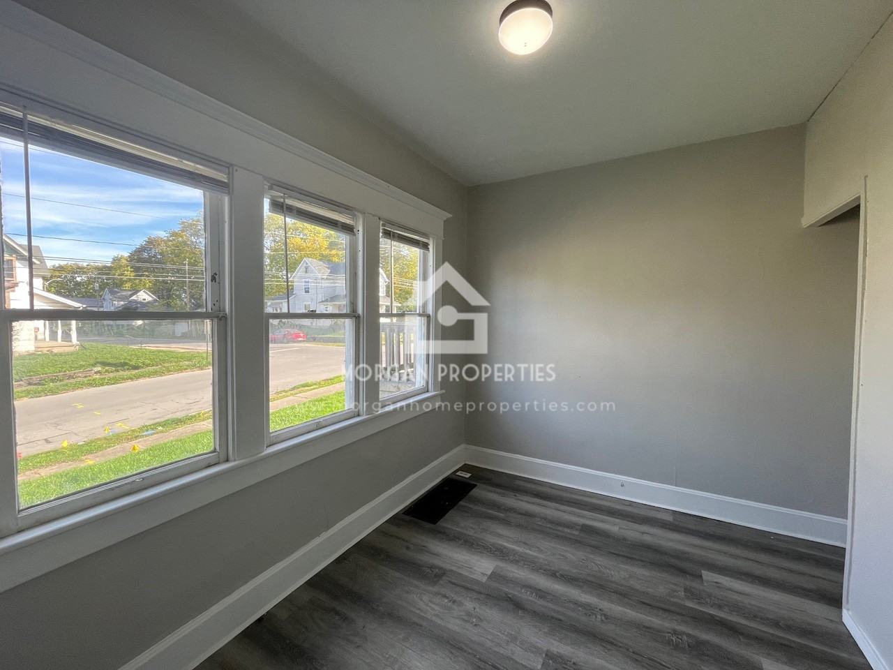 225 North 10th Street - Photo 6 of 7