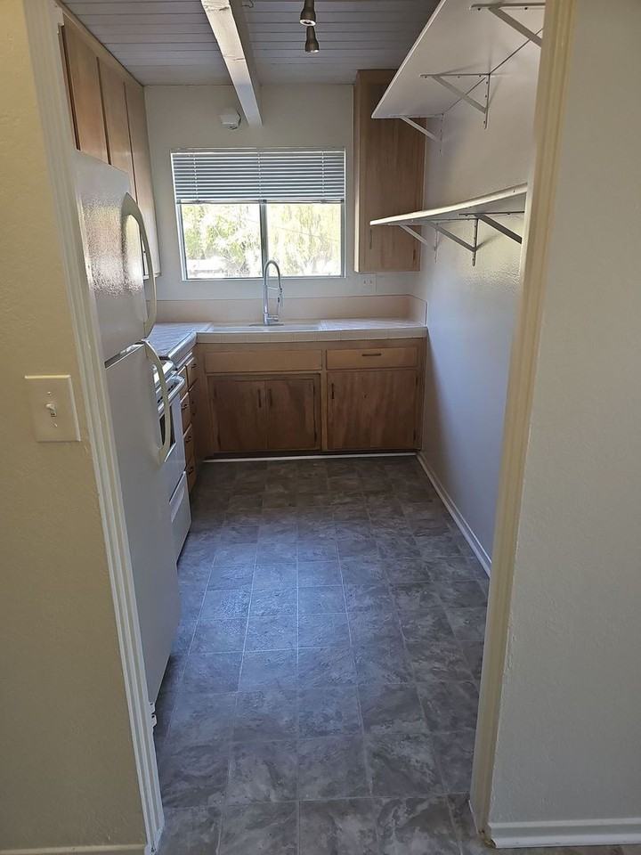 0145  887 Islay, #1-8 - Photo 6 of 8