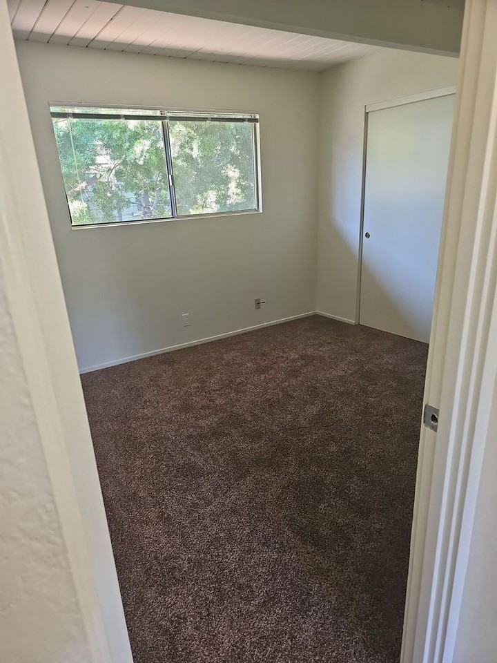 0145  887 Islay, #1-8 - Photo 7 of 8