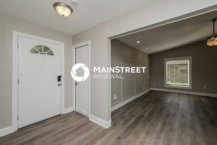 4380 Old Colony Road - Photo 3 of 16