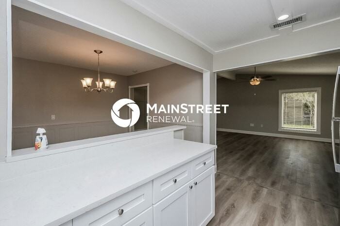 4380 Old Colony Rd - Photo 7 of 16