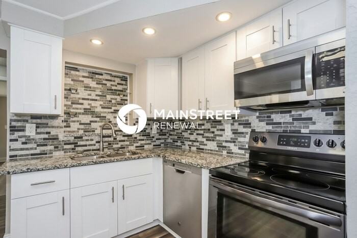 1960 Cecil Street - Photo 5 of 16