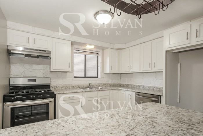 383 E James St - Photo 7 of 15