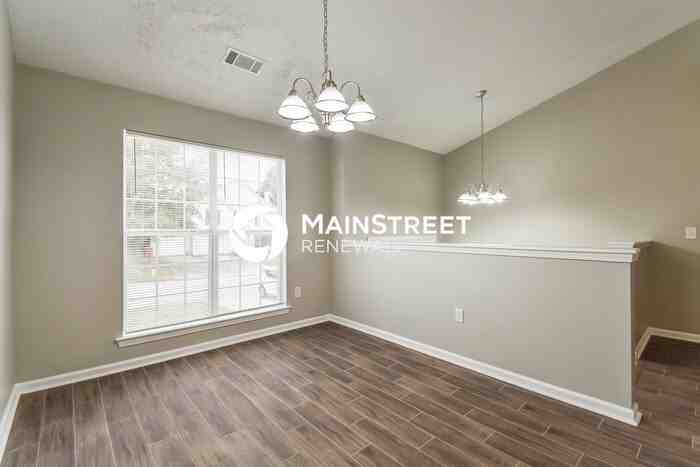 9407 Rollinghills Drive - Photo 4 of 17