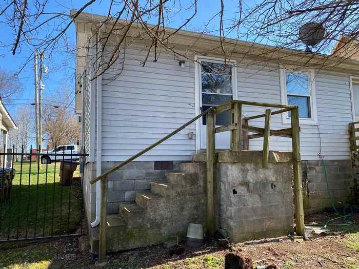 2130 Burns Street #A - Photo 4 of 17