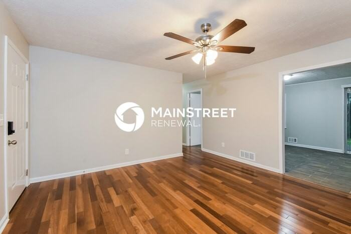 3741 Cindy Drive - Photo 4 of 17