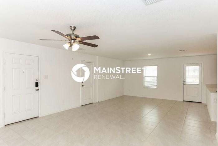 3156 Crestone Dr - Photo 3 of 15