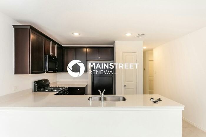 3156 Crestone Dr - Photo 4 of 15