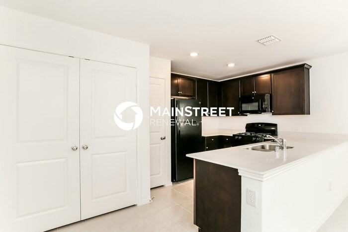 3154 Crestone Dr - Photo 6 of 16