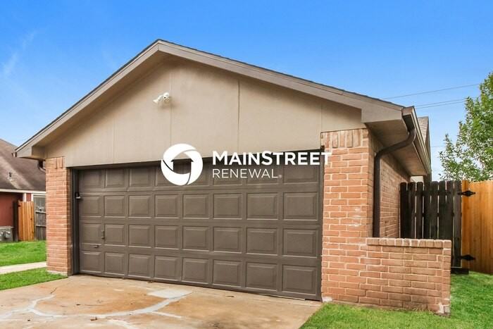 5310 Riverwood Dr - Photo 2 of 16