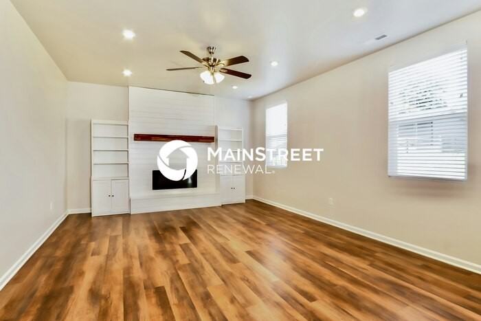 443 Vildana Way - Photo 4 of 17