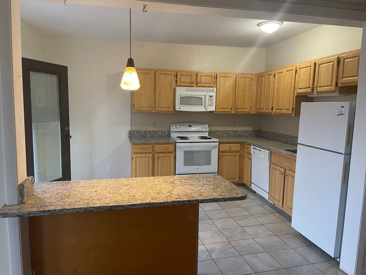 1131 Commonwealth Ave - Photo 2 of 10