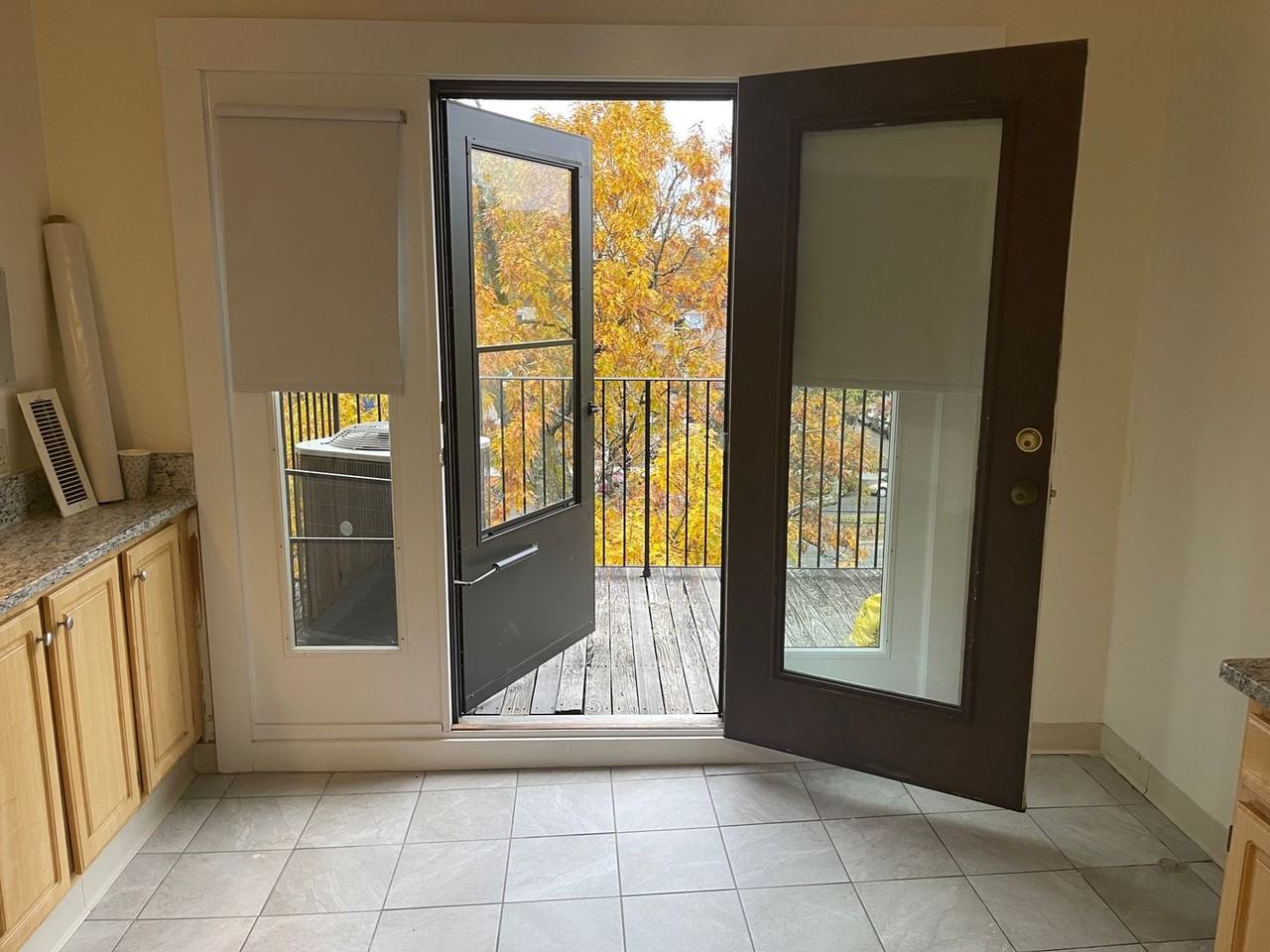 1131 Commonwealth Ave - Photo 3 of 10