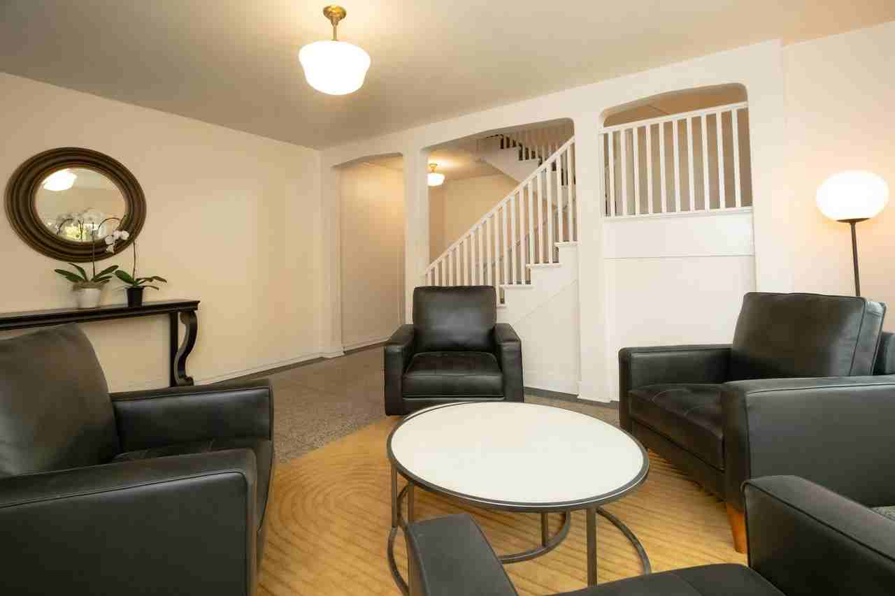 1430 SE 14th Ave - Photo 4 of 38