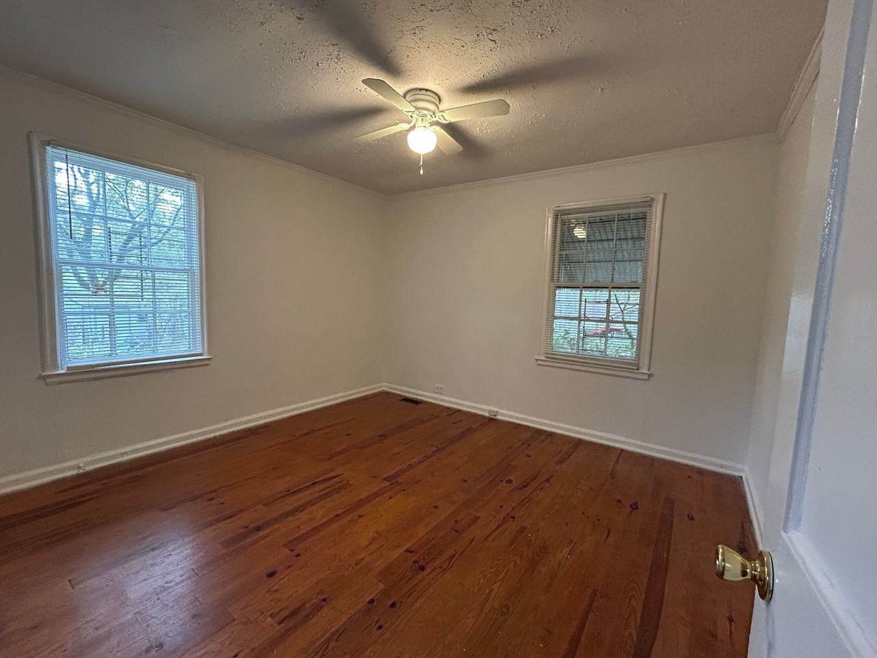 1725 Belcher Circle - Photo 6 of 9