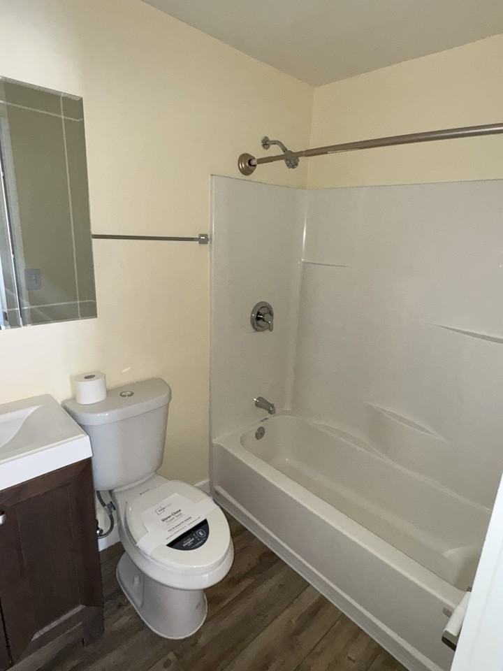 11813 S Main St #11815 - Photo 6 of 7