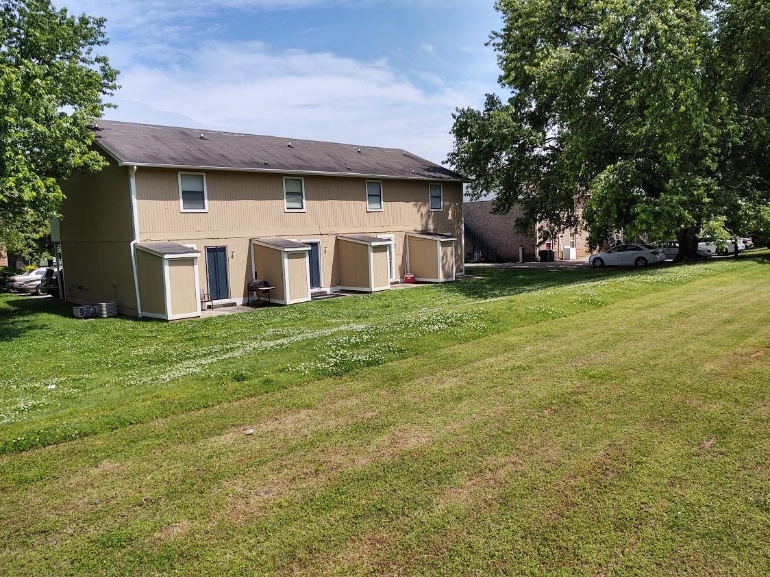 1511 Medland Road Northwest #B - Photo 2 of 18