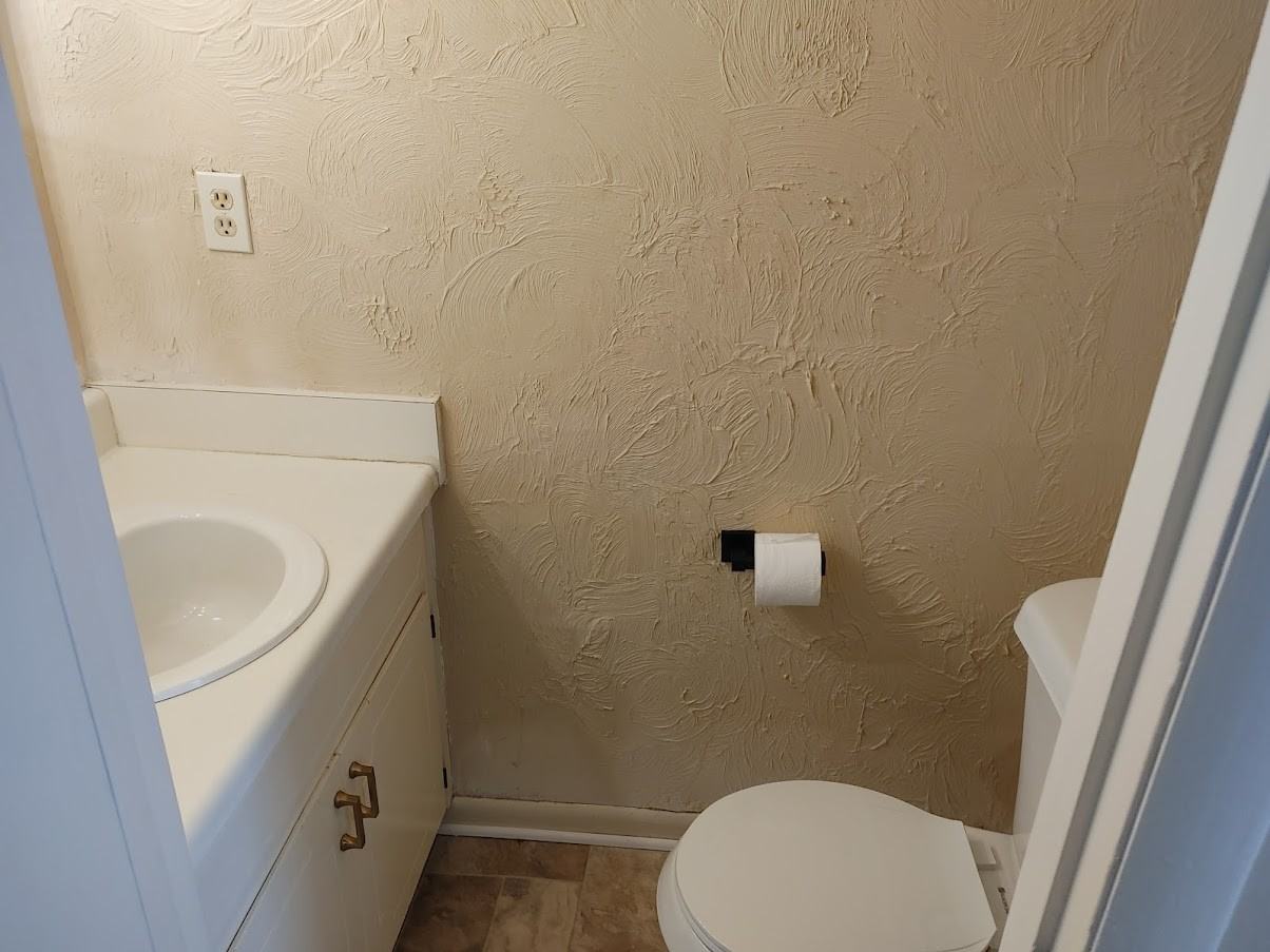 1511 Medland Road Northwest #B - Photo 7 of 18