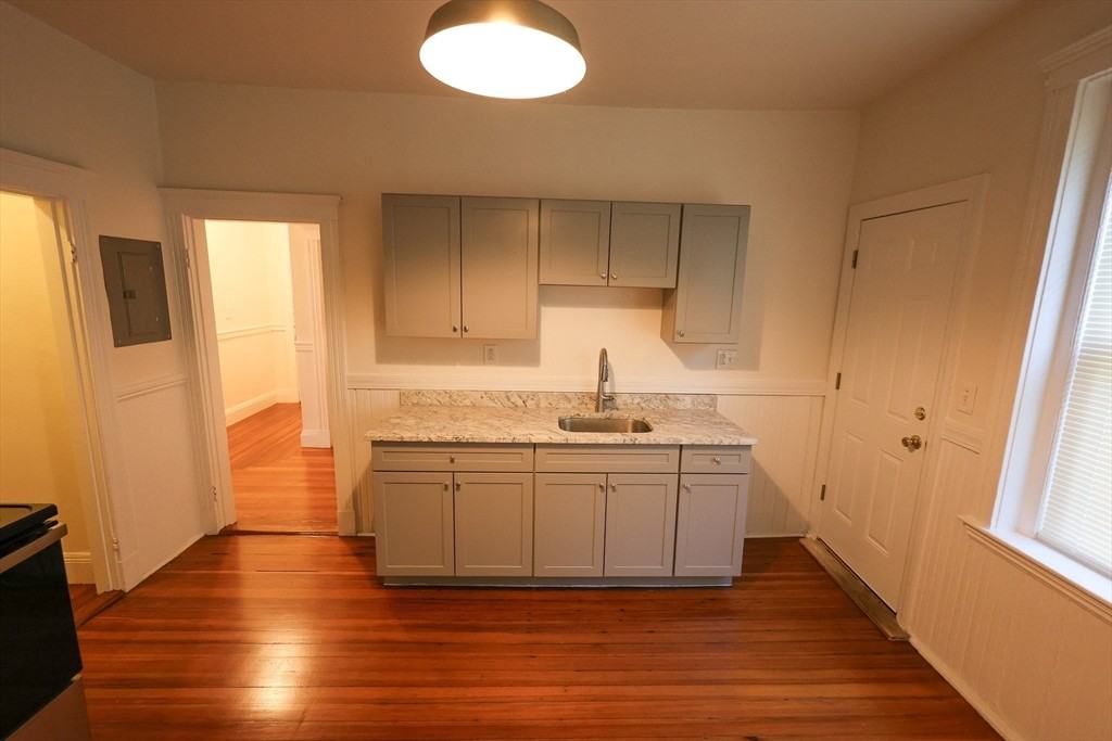 93 Florida St #2 - Photo 4 of 17