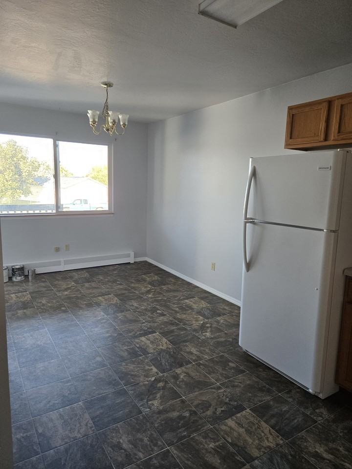 92 Stiles Avenue #2 - Photo 3 of 9