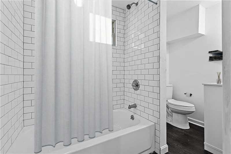 4923 Butler St #NA - Photo 4 of 5