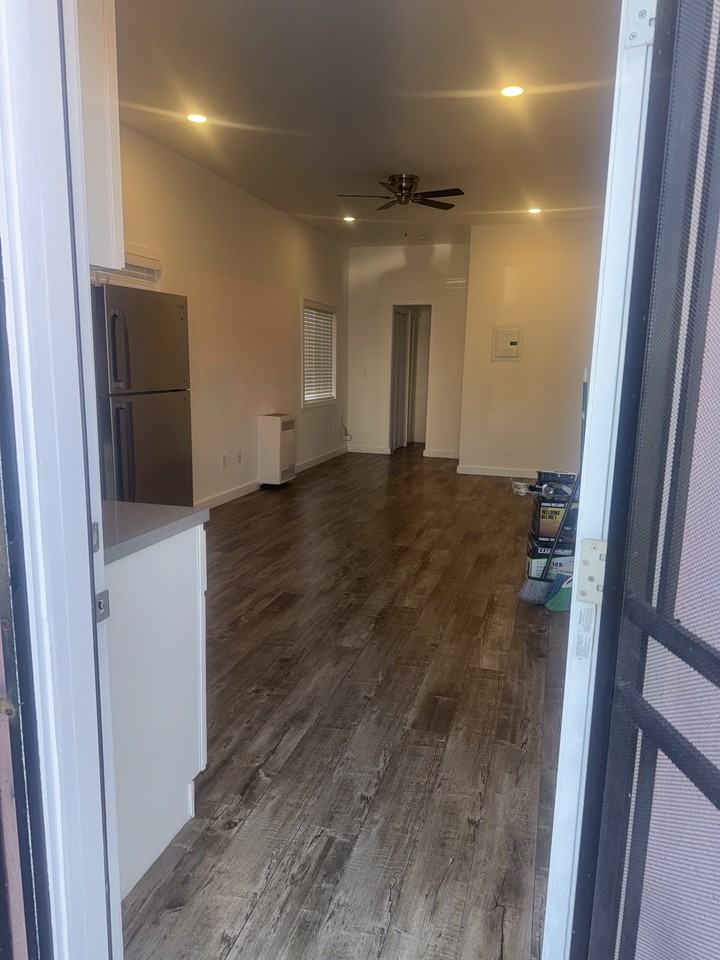 11813 S Main St #11815-1-2 - Photo 2 of 11