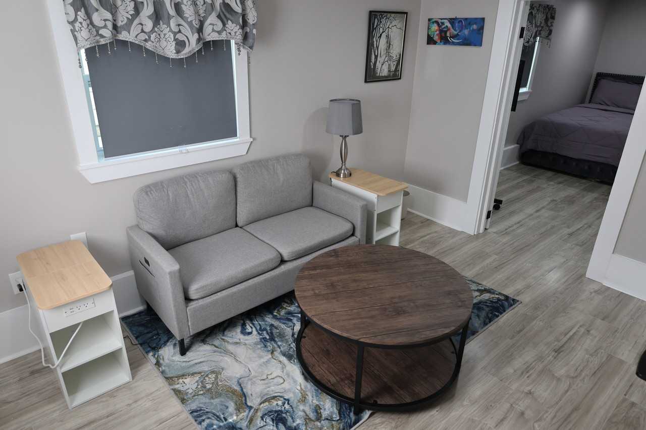 4119 La Salle Street - Photo 3 of 13