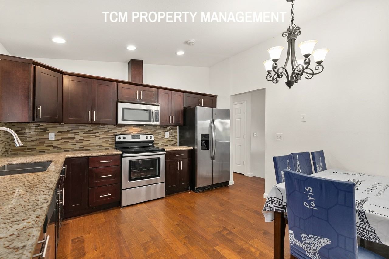 15703 Midvale Ave N #NA - Photo 4 of 25