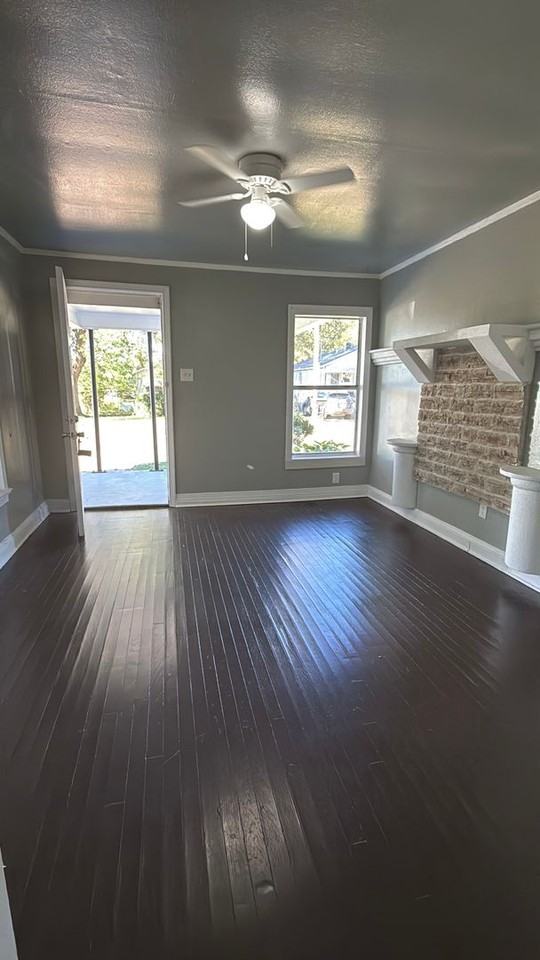 626 Joannes St - Photo 6 of 27