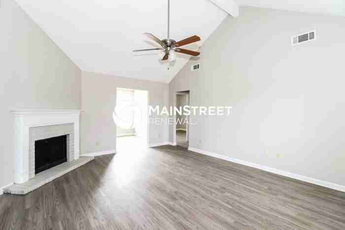 5536 Terri Lynn Cove - Photo 2 of 16