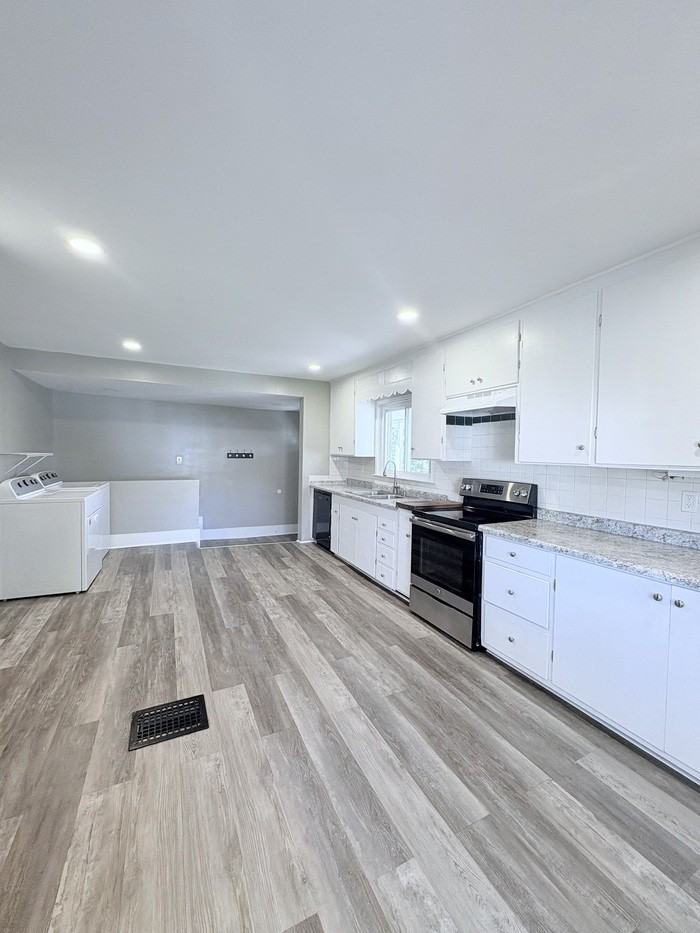 172 South Franklin Street - Photo 5 of 28