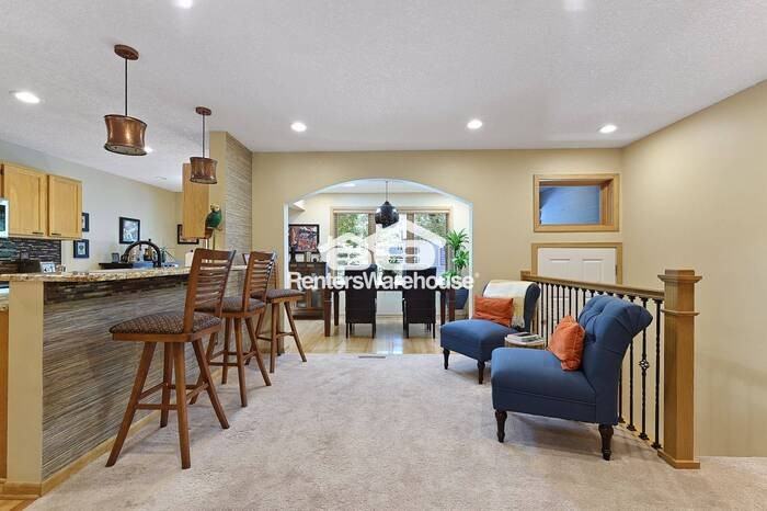 2210 Sherwood Court - Photo 2 of 29