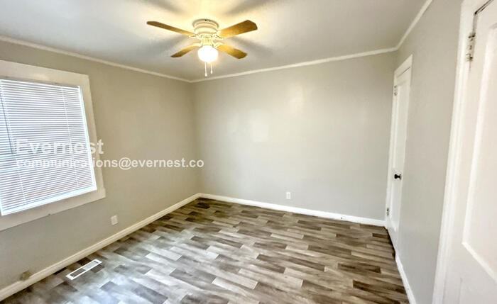 913 Meadowbrook Drive - Photo 7 of 16