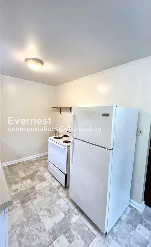 3205 Alta Vista Drive #1 - Photo 3 of 16