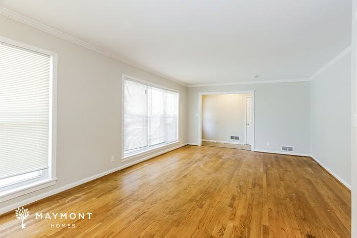 8208 12th Ave S - Photo 5 of 12