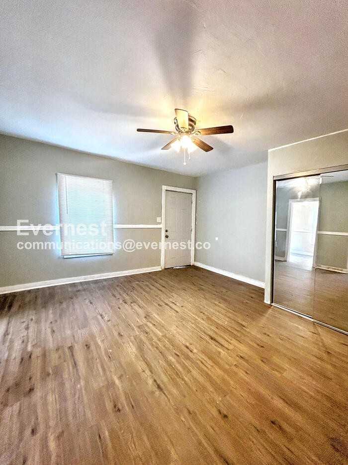 100 Chestnut Street - Photo 4 of 18