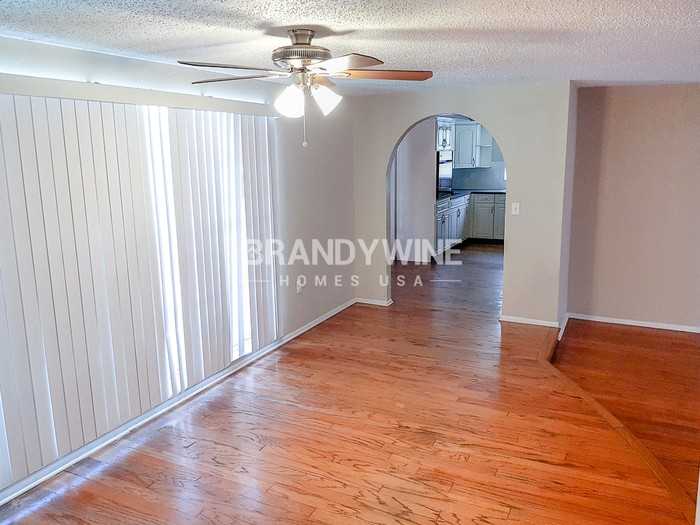 7755 Tanglewood Dr - Photo 7 of 30