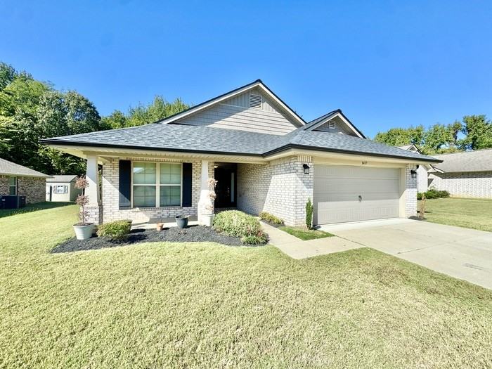 8437 Grayce Dr - Photo 5 of 35